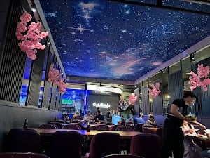 Sushi Moshi place picture