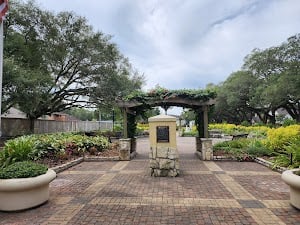 Helen's Garden place picture